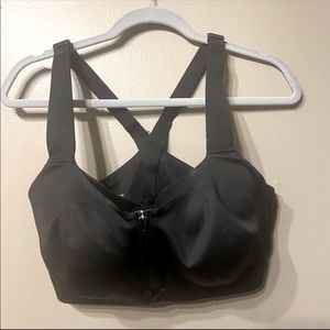 1 day sale!Victoria’s Secret Knockout Sports Bra